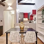 Guesthost - Stylish In The Heart Of Appartement Turin