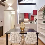 Guesthost - Stylish In The Heart Of Apartment