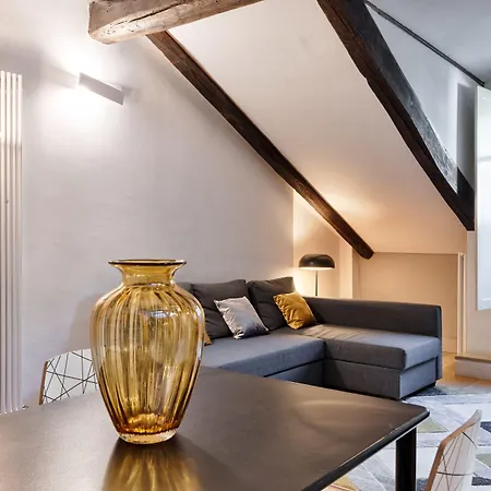 Guesthost - Stylish In The Heart Of דירה