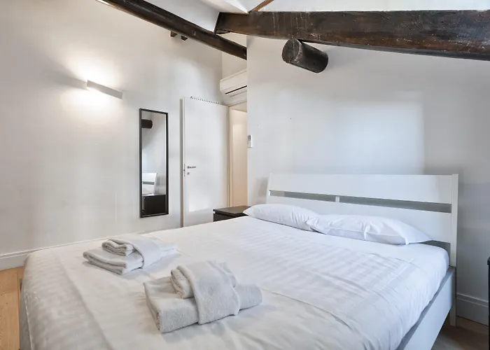 Apartment Guesthost - Stylish In The Heart Of