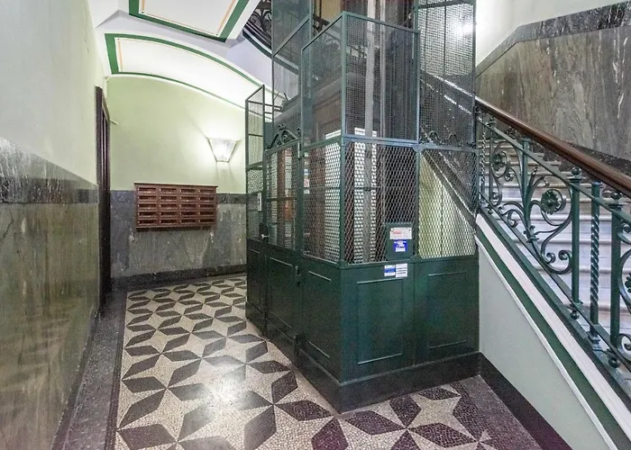 Guesthost - Stylish In The Heart Of Apartment *