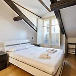 Guesthost - Stylish In The Heart Of Appartamento Torino