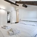 Guesthost - Stylish In The Heart Of Torino