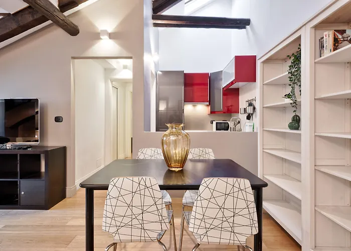 Guesthost - Stylish In The Heart Of Lägenhet Turin