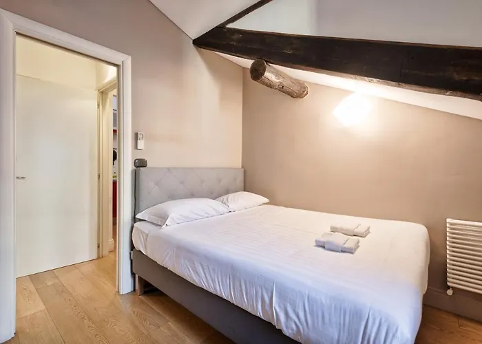 Guesthost - Stylish In The Heart Of Lägenhet